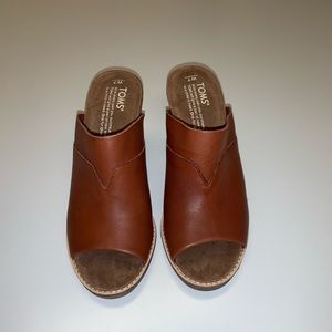 Women’s Toms leather wedge sandals